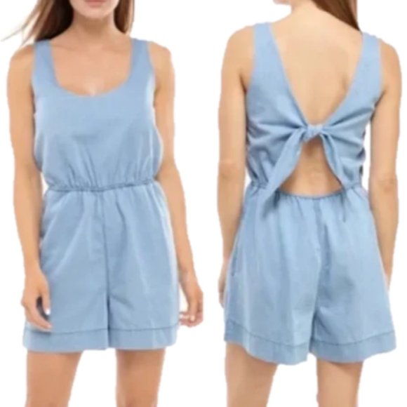 π Denim/Chambray Romper with Bow-tie Back - French Connection (L) β§ - Picture 2 of 8